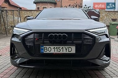 Позашляховик / Кросовер Audi e-tron S 2022 в Тернополі
