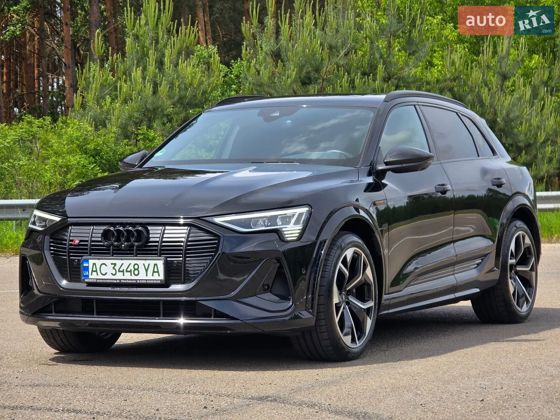 2022 Audi e-tron S - мініатюра 2