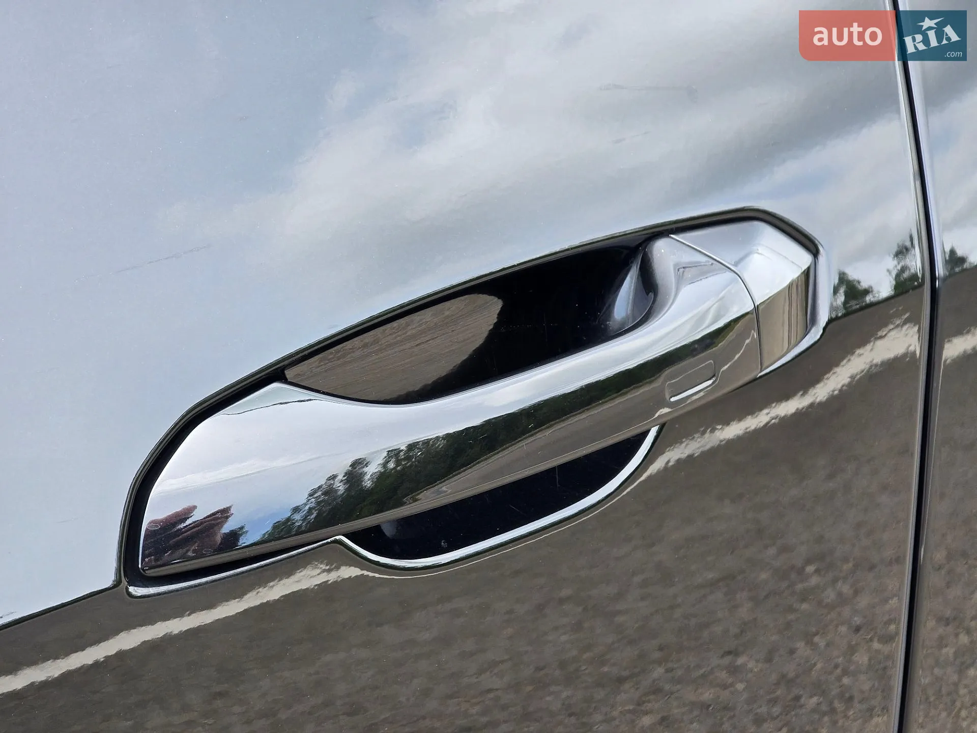 2022 Audi e-tron S - мініатюра 35