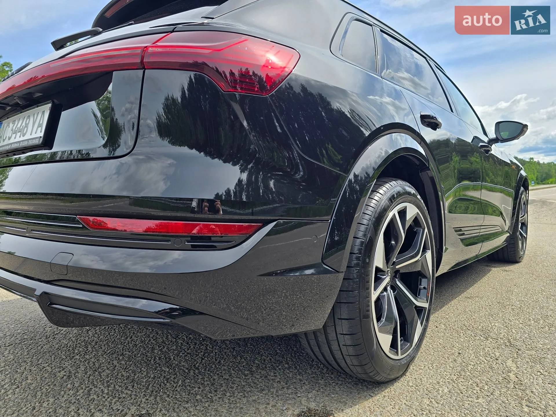 2022 Audi e-tron S - мініатюра 39