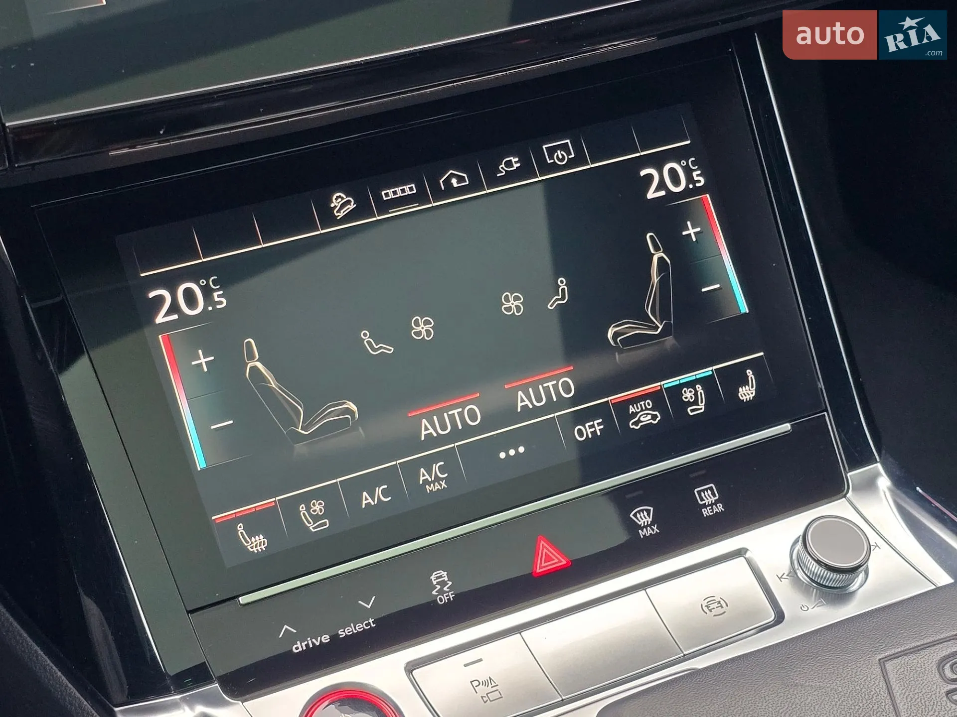 2022 Audi e-tron S - мініатюра 106