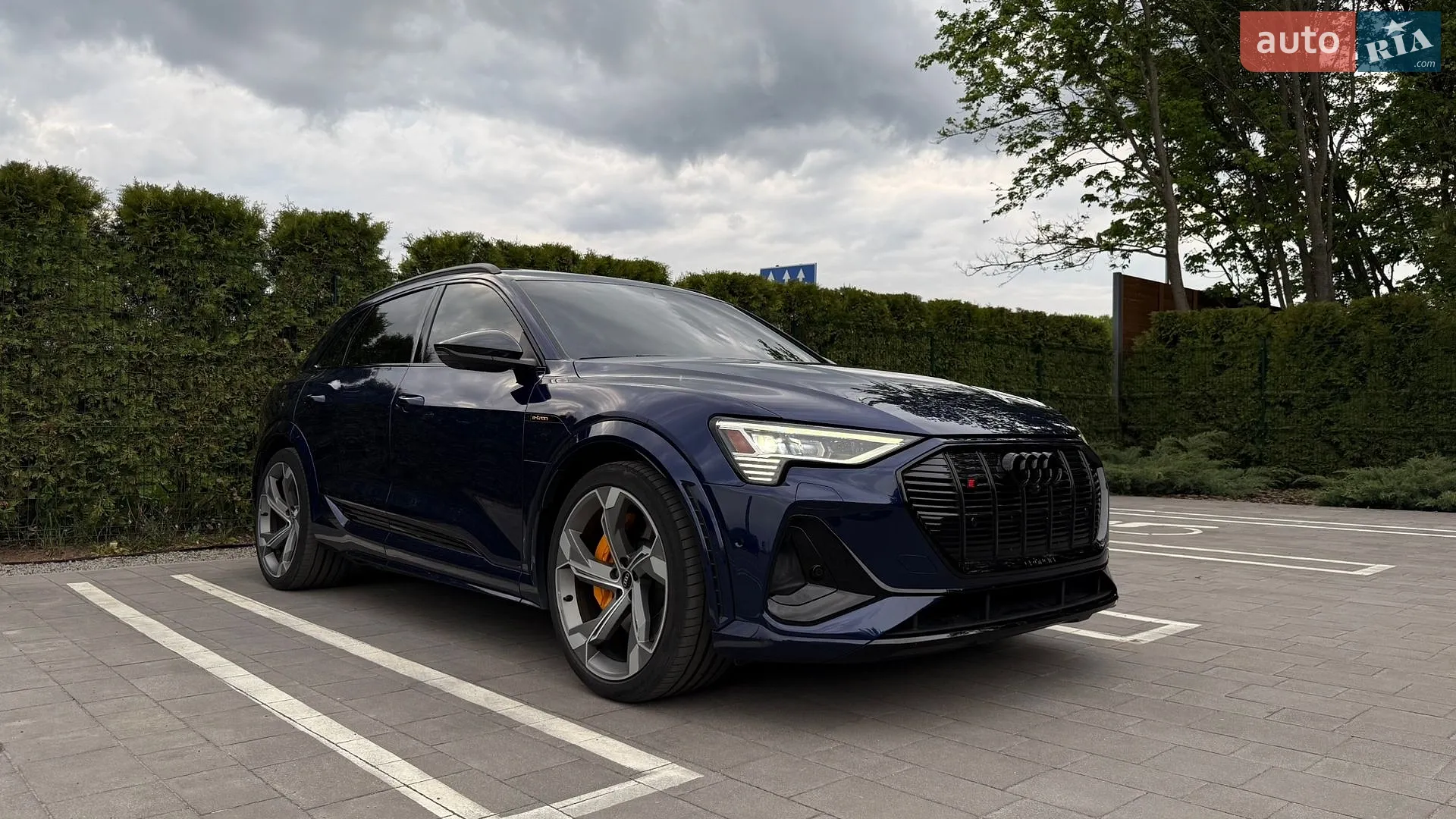 2022 Audi e-tron S - мініатюра 4