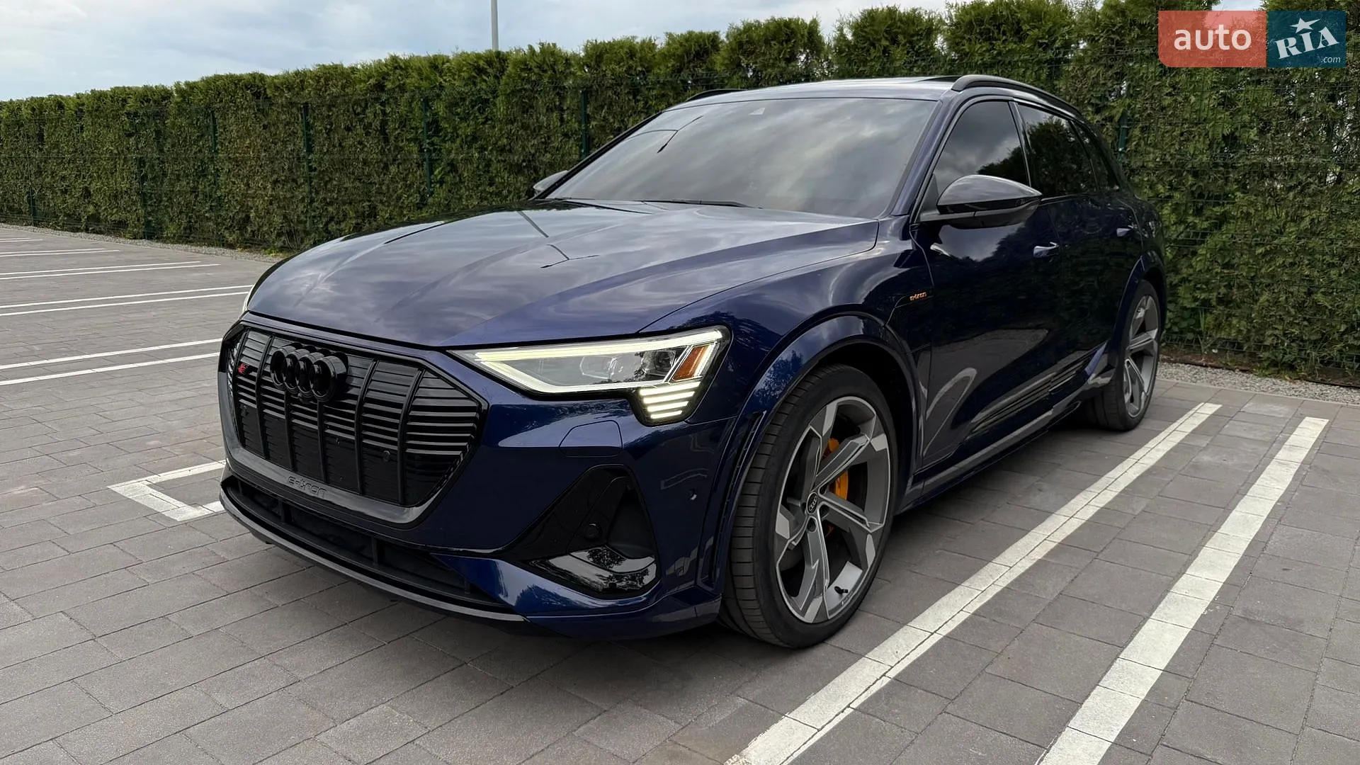 2022 Audi e-tron S - мініатюра 6