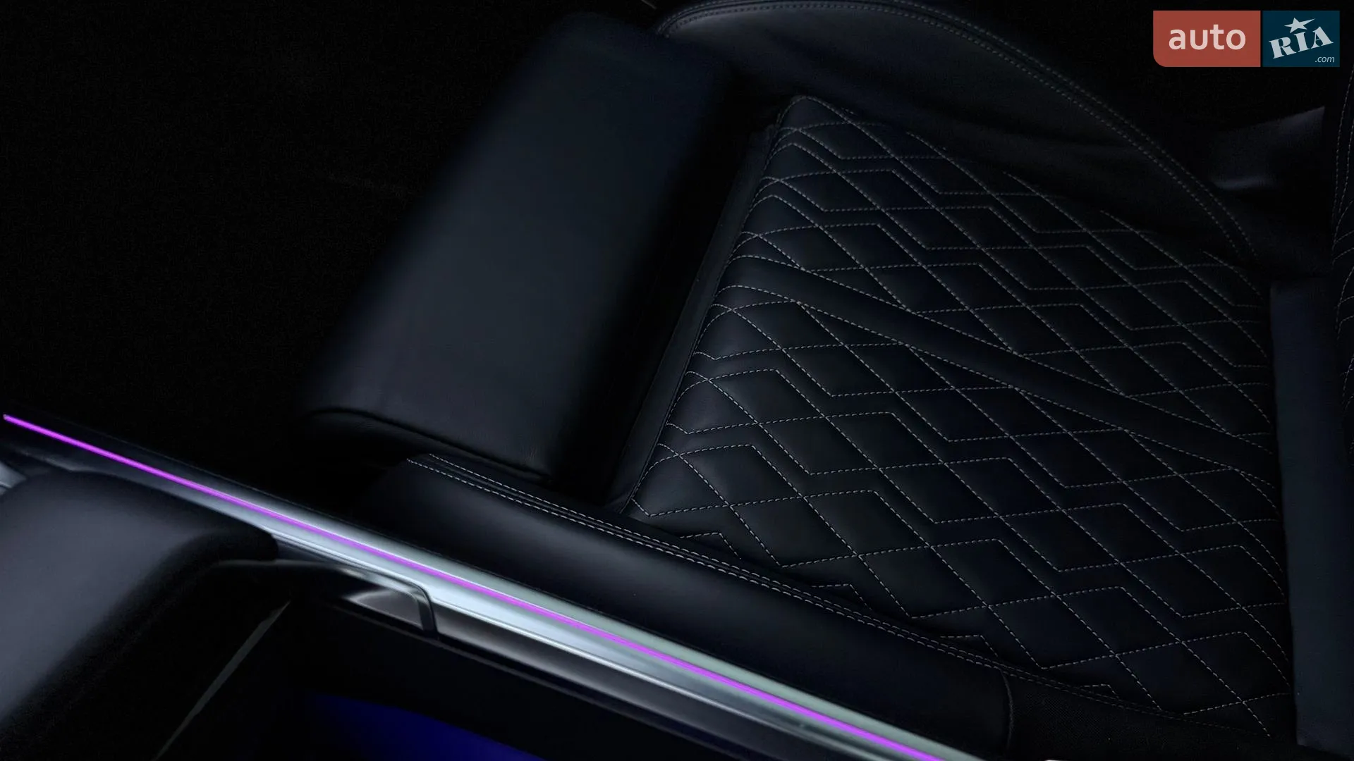2022 Audi e-tron S - мініатюра 44