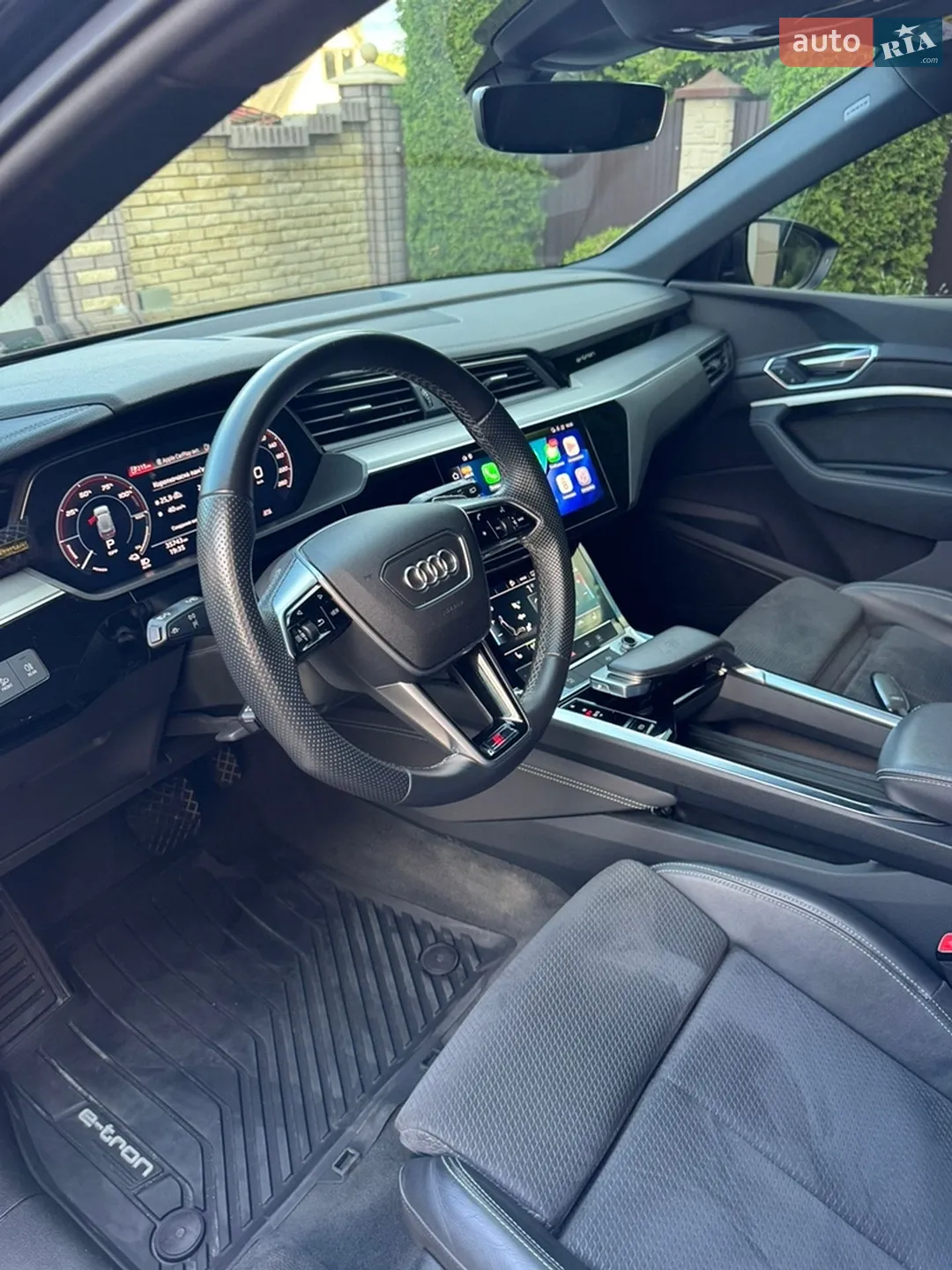 2021 Audi e-tron S - мініатюра 28