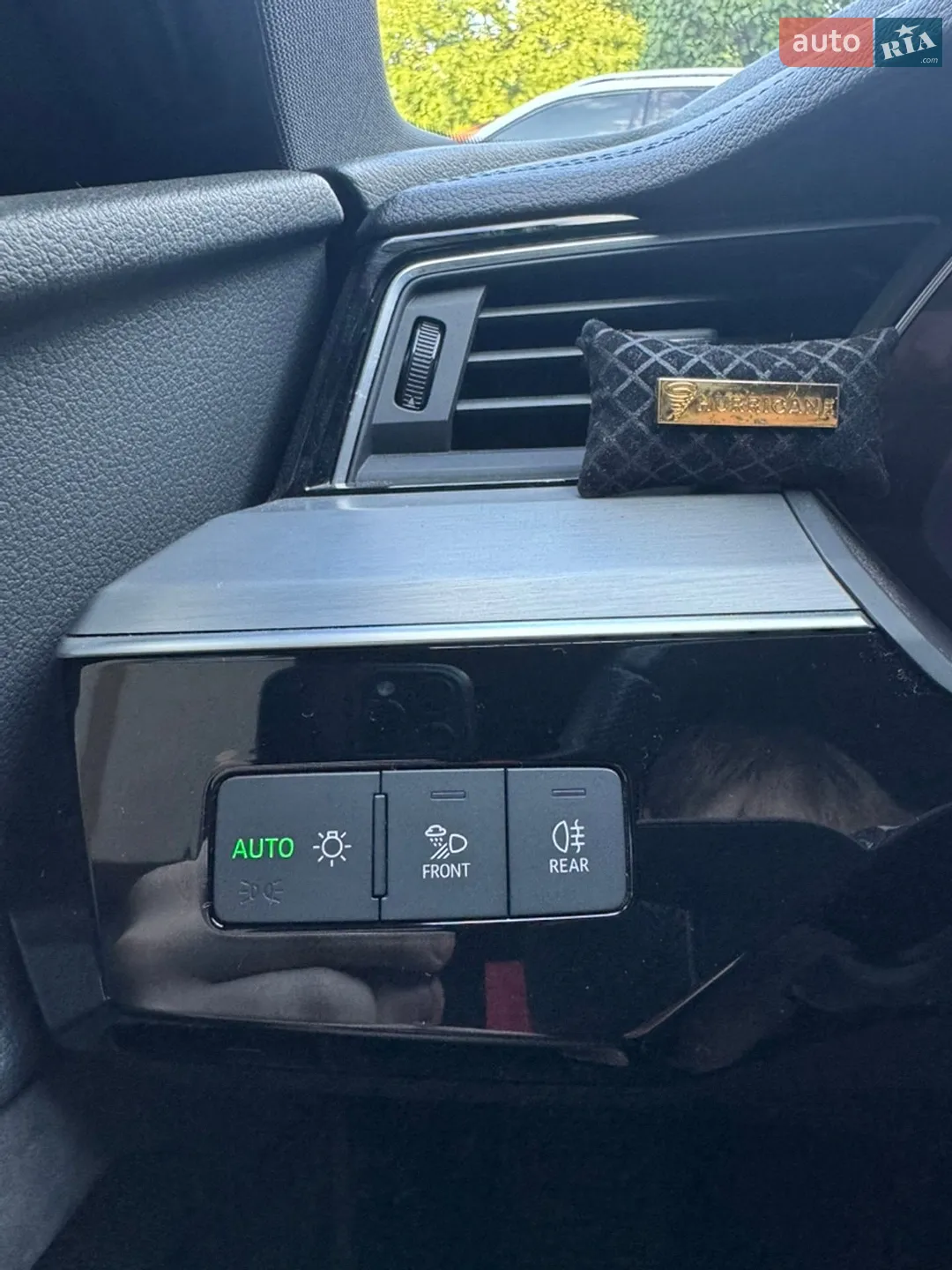 2021 Audi e-tron S - мініатюра 45