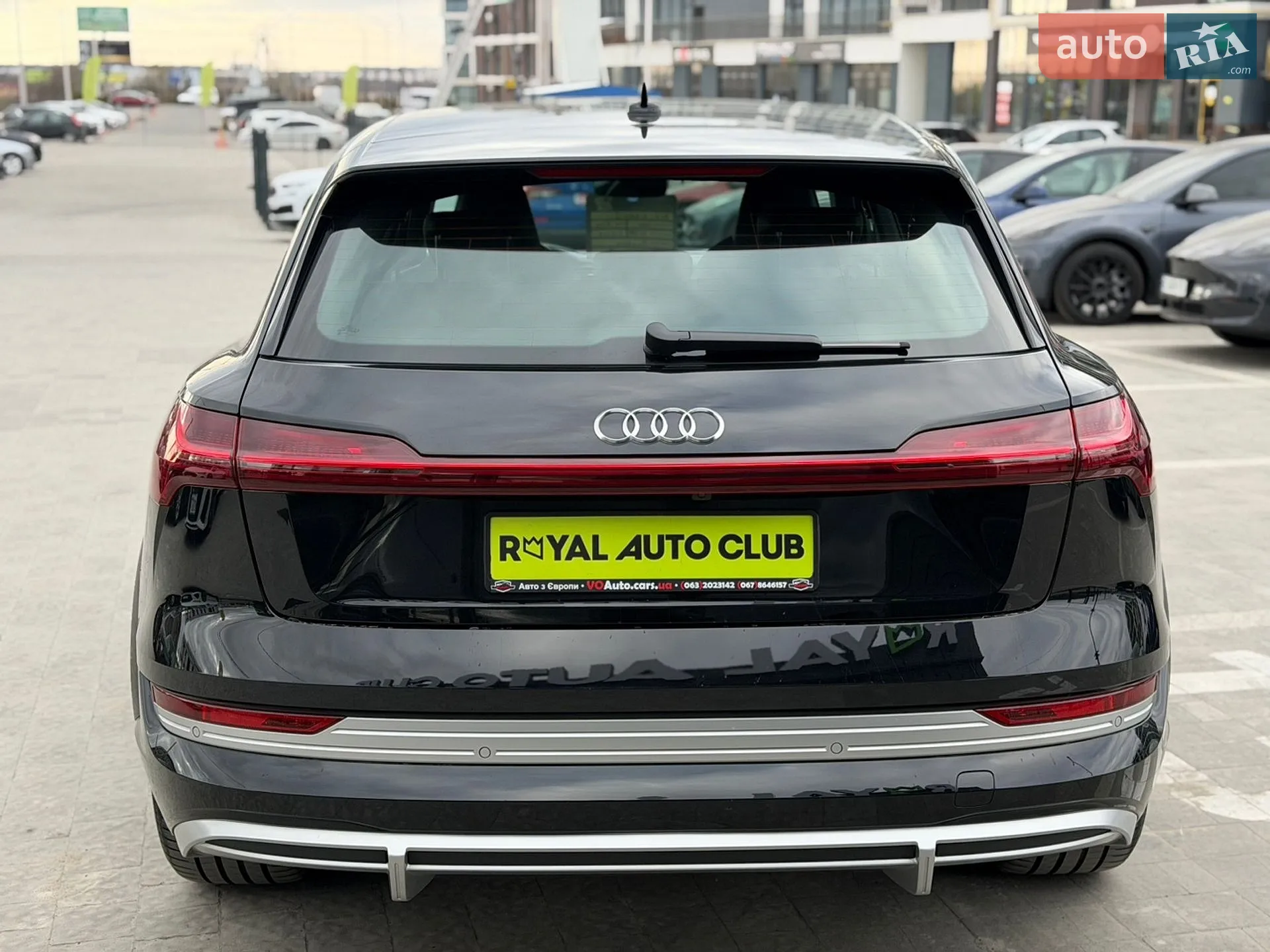 2021 Audi e-tron S - мініатюра 5