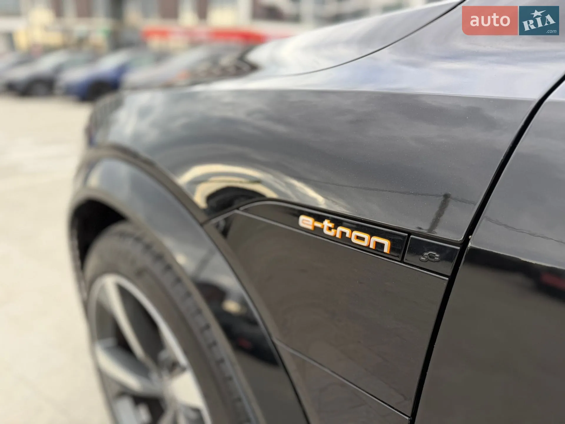 2021 Audi e-tron S - мініатюра 12