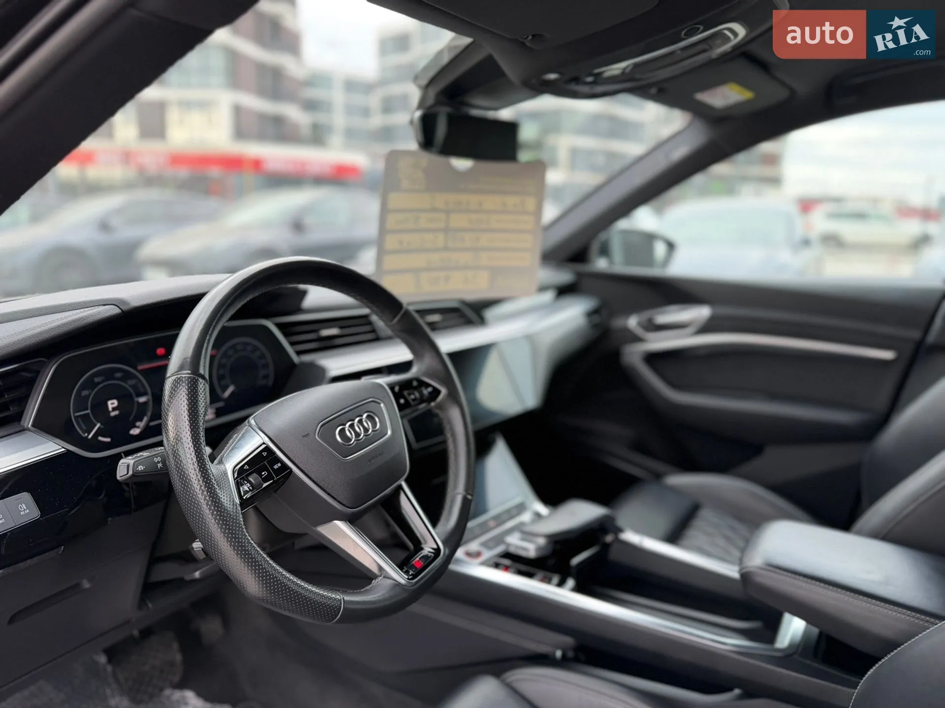 2021 Audi e-tron S - мініатюра 17