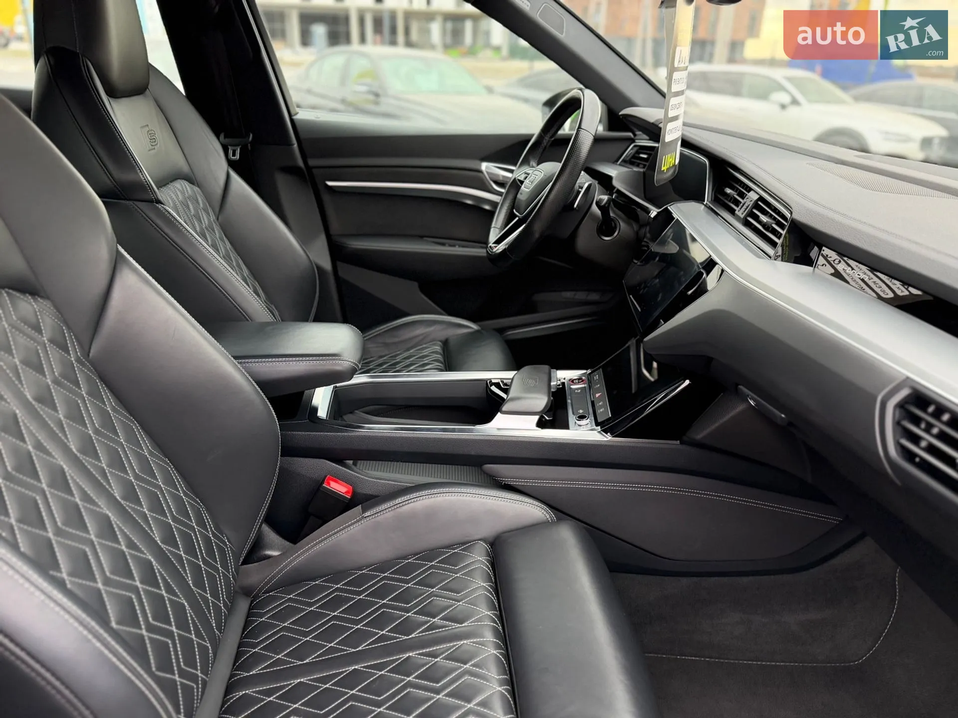 2021 Audi e-tron S - мініатюра 25