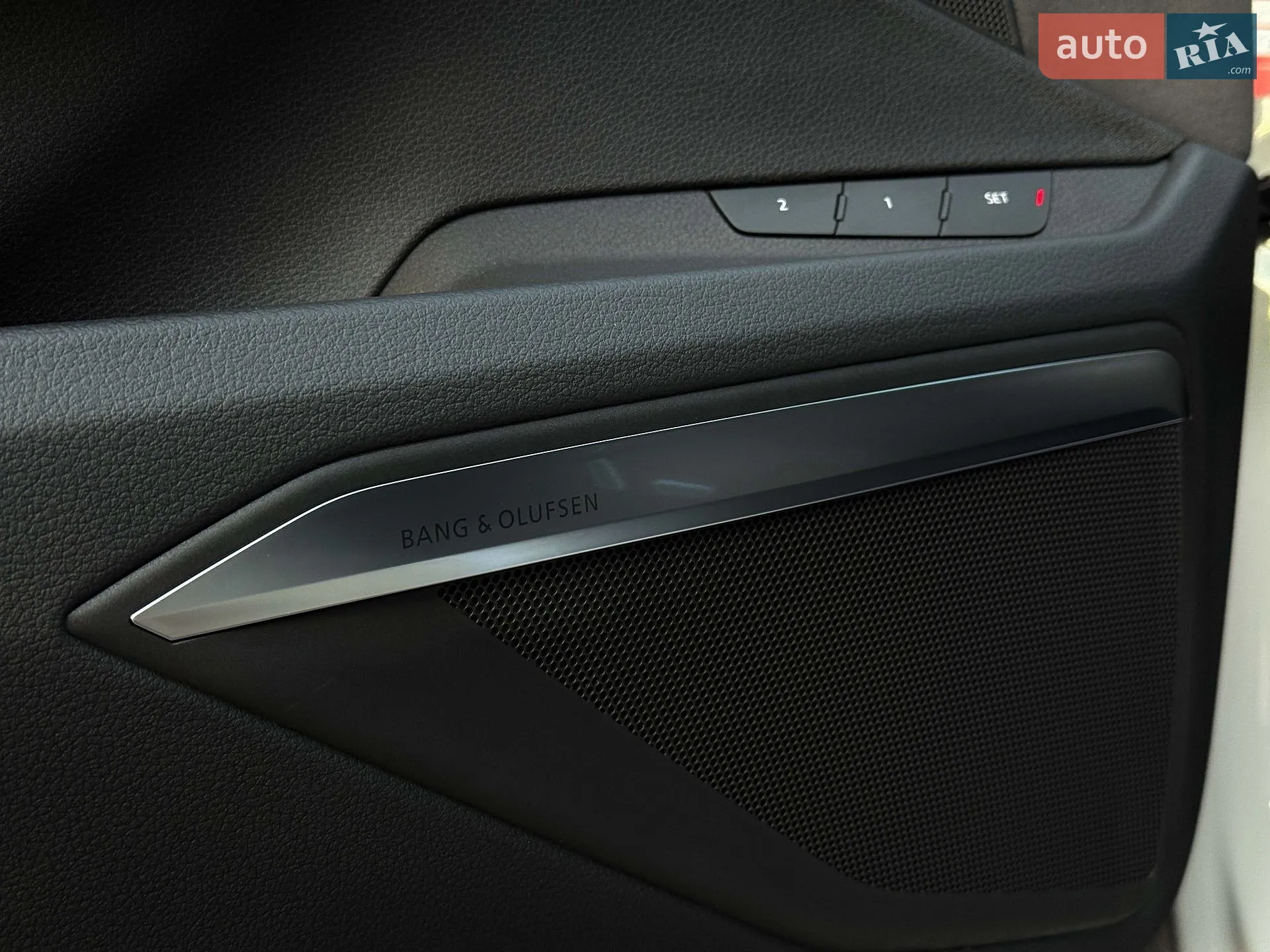 2022 Audi e-tron S - мініатюра 44