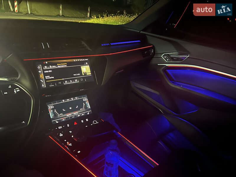 Внедорожник / Кроссовер Audi e-tron Sportback 2021 в Ужгороде