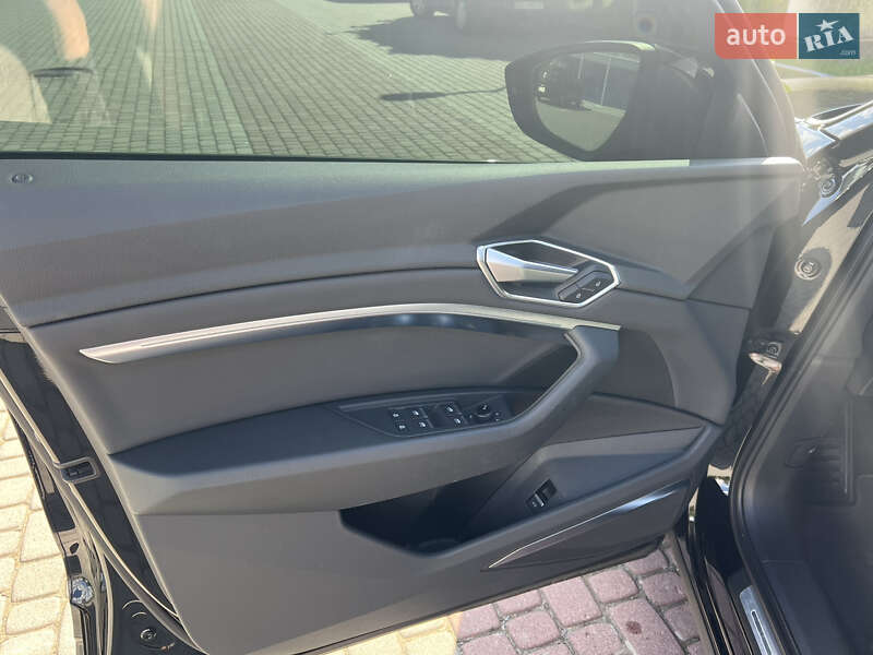 Внедорожник / Кроссовер Audi e-tron Sportback 2021 в Ужгороде