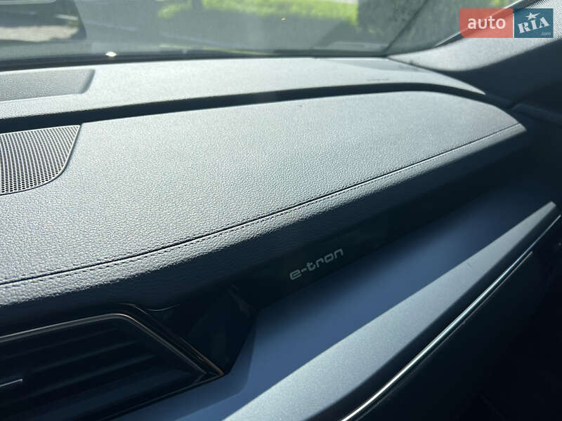 Внедорожник / Кроссовер Audi e-tron Sportback 2021 в Ужгороде
