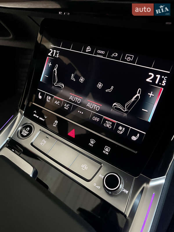 Позашляховик / Кросовер Audi e-tron Sportback 2021 в Києві
