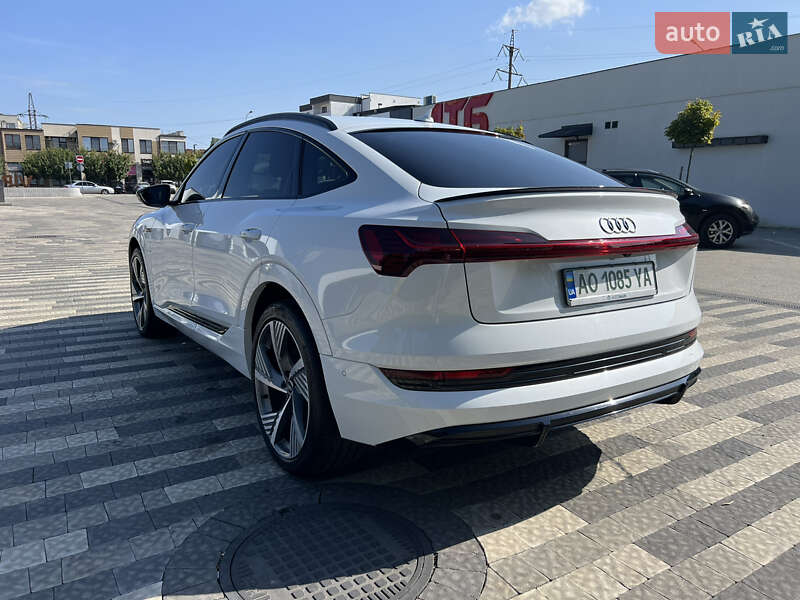 Позашляховик / Кросовер Audi e-tron Sportback 2021 в Ужгороді