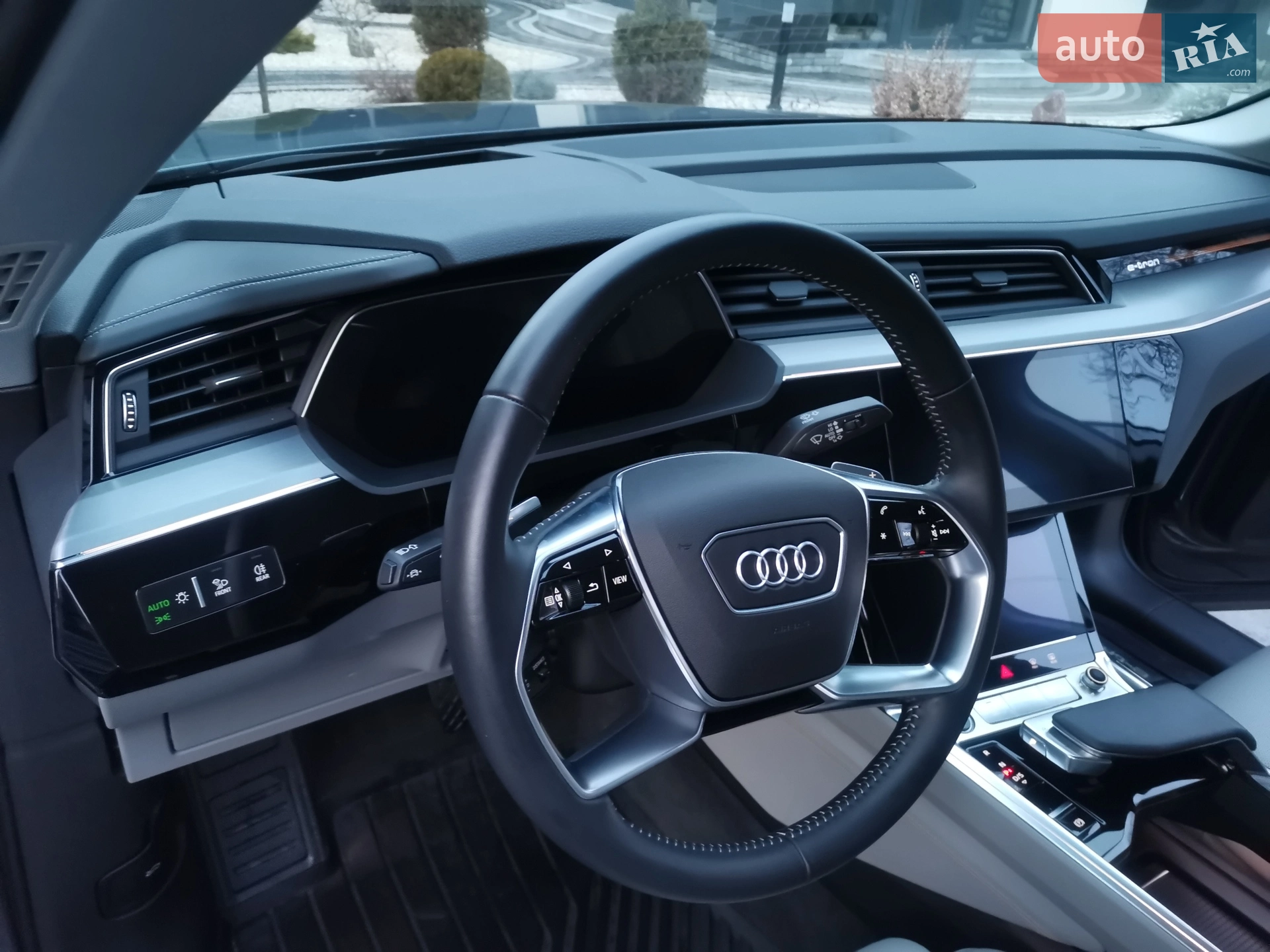 2020 Audi e-tron Sportback - мініатюра 31