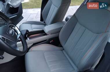 Внедорожник / Кроссовер Audi e-tron Sportback 2020 в 