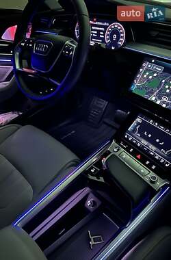Внедорожник / Кроссовер Audi e-tron Sportback 2020 в 