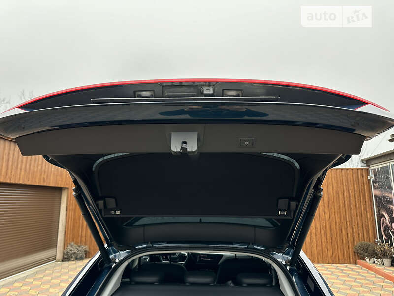 Внедорожник / Кроссовер Audi e-tron Sportback 2020 в Кривом Озере