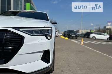 Внедорожник / Кроссовер Audi e-tron Sportback 2020 в Киеве