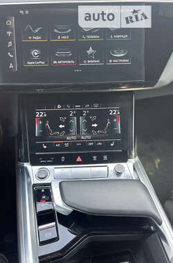 Внедорожник / Кроссовер Audi e-tron Sportback 2022 в 