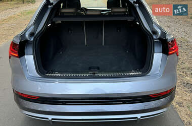 Внедорожник / Кроссовер Audi e-tron Sportback 2021 в 