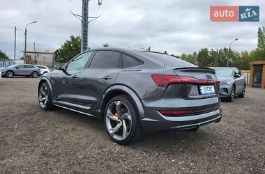 Позашляховик / Кросовер Audi e-tron Sportback 2022 в Києві