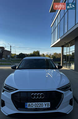 Внедорожник / Кроссовер Audi e-tron Sportback 2021 в 