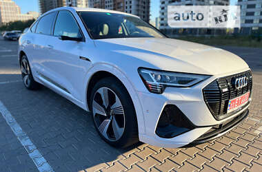 Позашляховик / Кросовер Audi e-tron Sportback 2020 в Києві