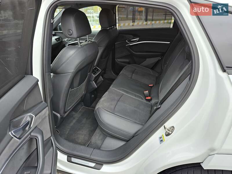 Внедорожник / Кроссовер Audi e-tron Sportback 2022 в Киеве