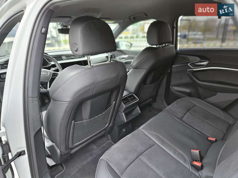 Внедорожник / Кроссовер Audi e-tron Sportback 2022 в Киеве