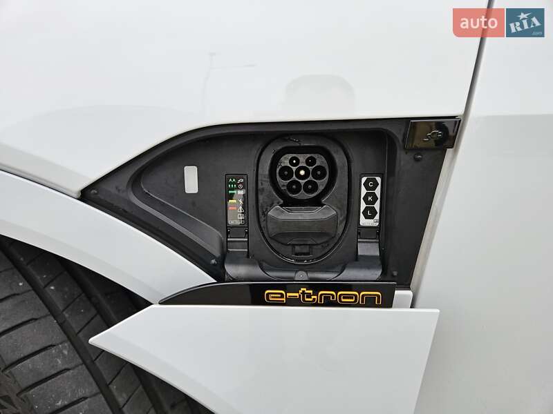 Внедорожник / Кроссовер Audi e-tron Sportback 2022 в Киеве