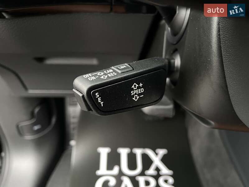 Позашляховик / Кросовер Audi e-tron Sportback 2021 в Києві