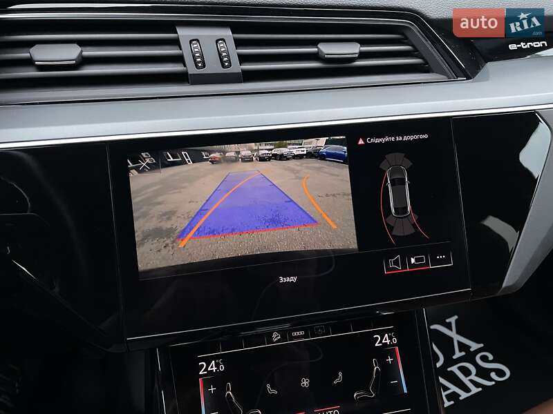 Позашляховик / Кросовер Audi e-tron Sportback 2021 в Києві