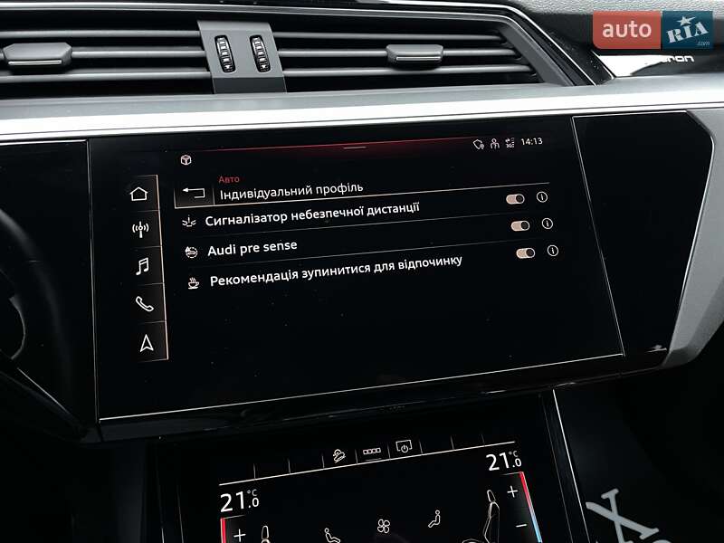 Позашляховик / Кросовер Audi e-tron Sportback 2021 в Києві