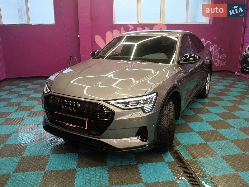 Audi e-tron Sportback 2021