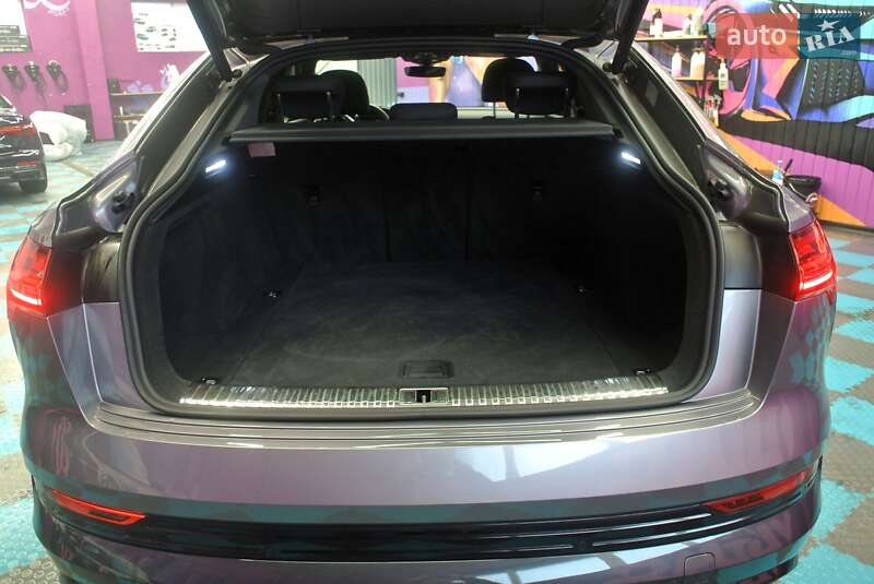 Позашляховик / Кросовер Audi e-tron Sportback 2021 в Києві фото 30 Позашляховик / Кросовер Audi e-tron Sportback 2021 в Києві