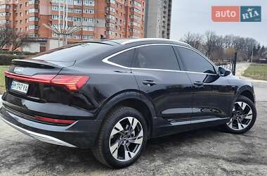 Позашляховик / Кросовер Audi e-tron Sportback 2021 в Сумах