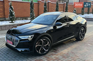 Позашляховик / Кросовер Audi e-tron Sportback 2022 в Хмельницькому