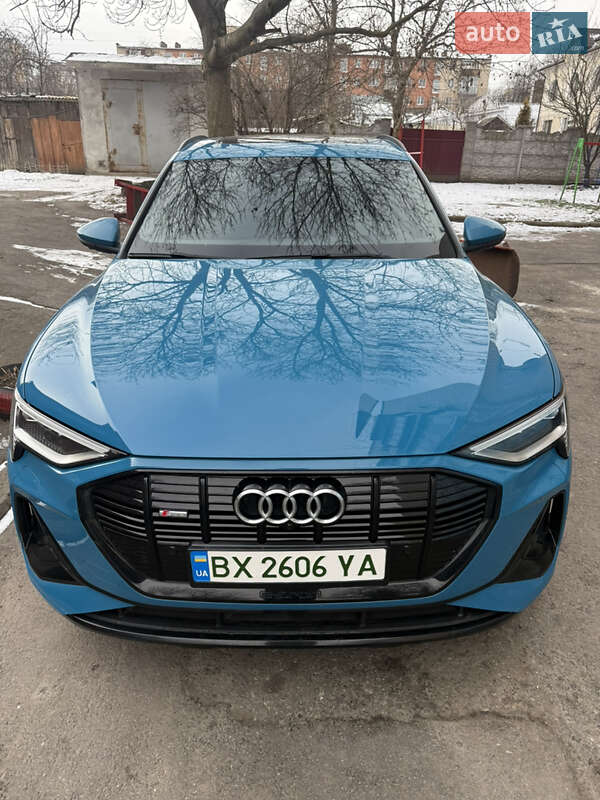 Позашляховик / Кросовер Audi e-tron Sportback 2020 в Хмельницькому