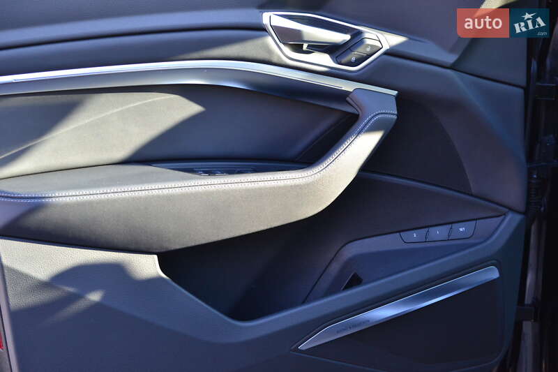 Внедорожник / Кроссовер Audi e-tron Sportback 2021 в Днепре