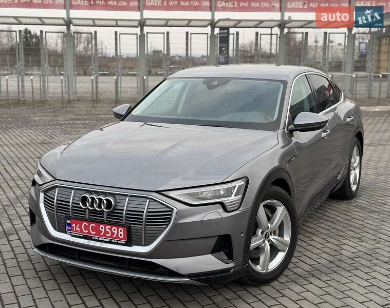 Позашляховик / Кросовер Audi e-tron Sportback 2020 в Львові