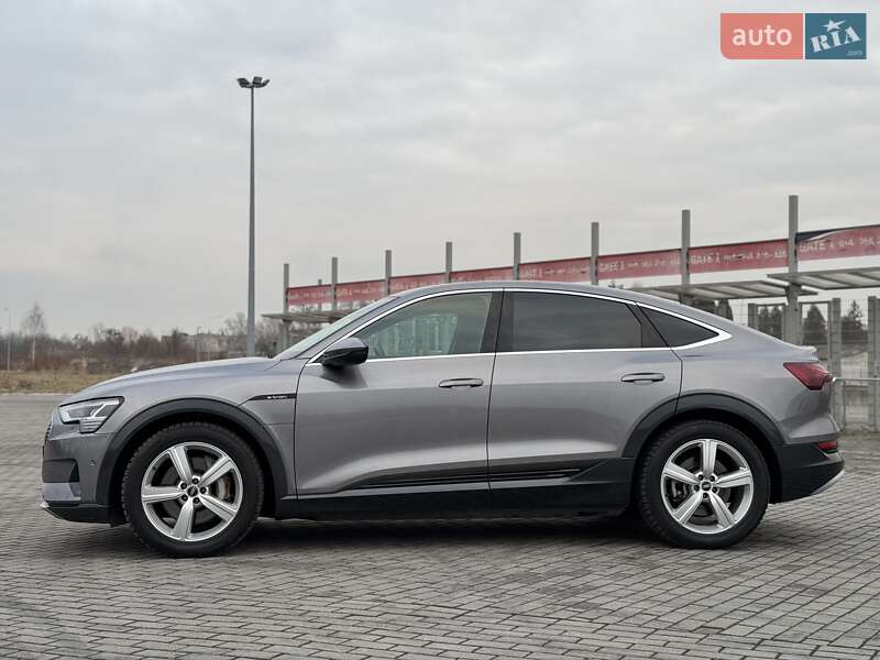 Позашляховик / Кросовер Audi e-tron Sportback 2020 в Львові