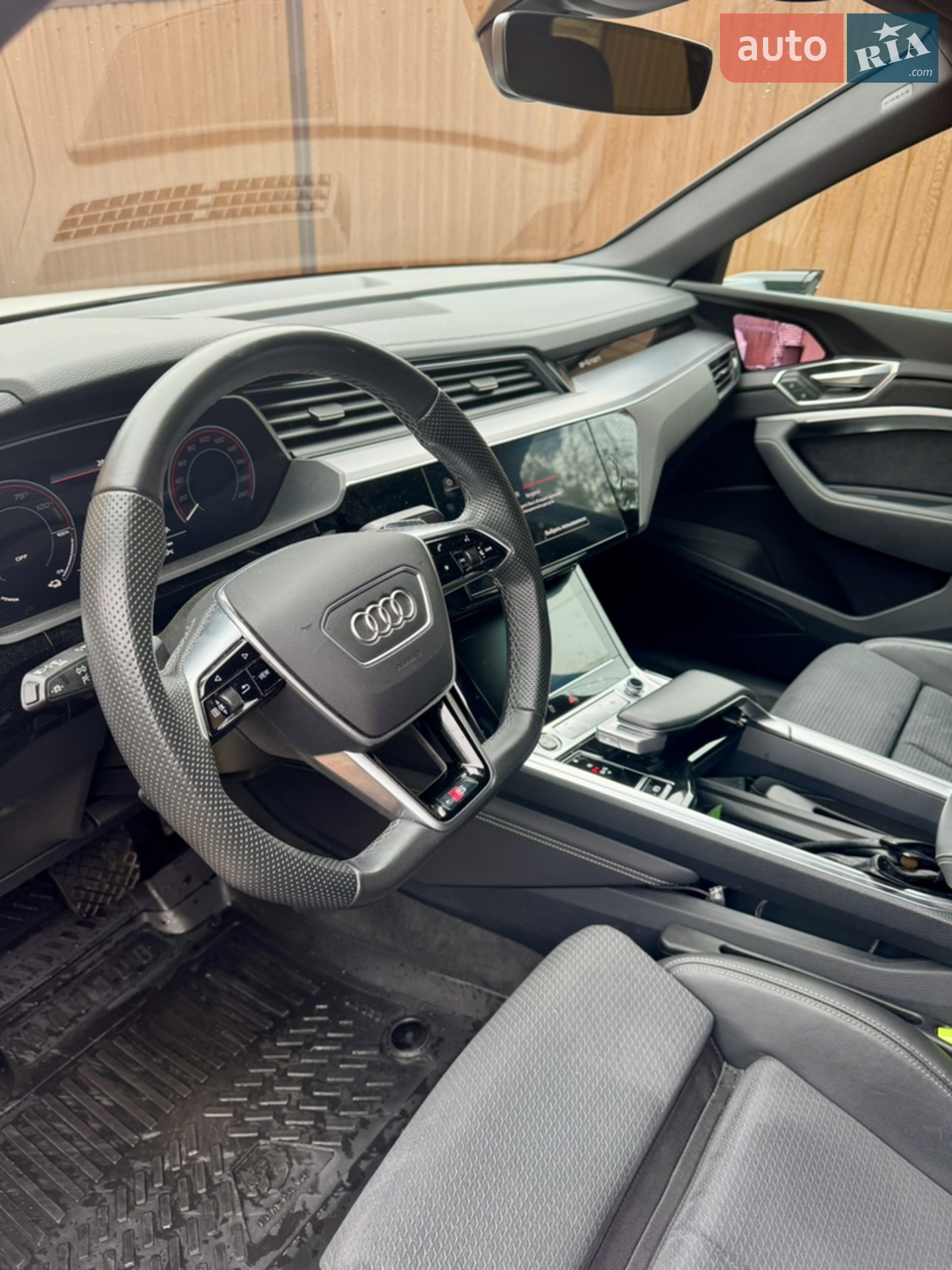 2022 Audi e-tron Sportback - мініатюра 24