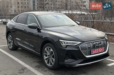 Позашляховик / Кросовер Audi e-tron Sportback 2021 в Києві