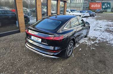 Позашляховик / Кросовер Audi e-tron Sportback 2022 в Києві