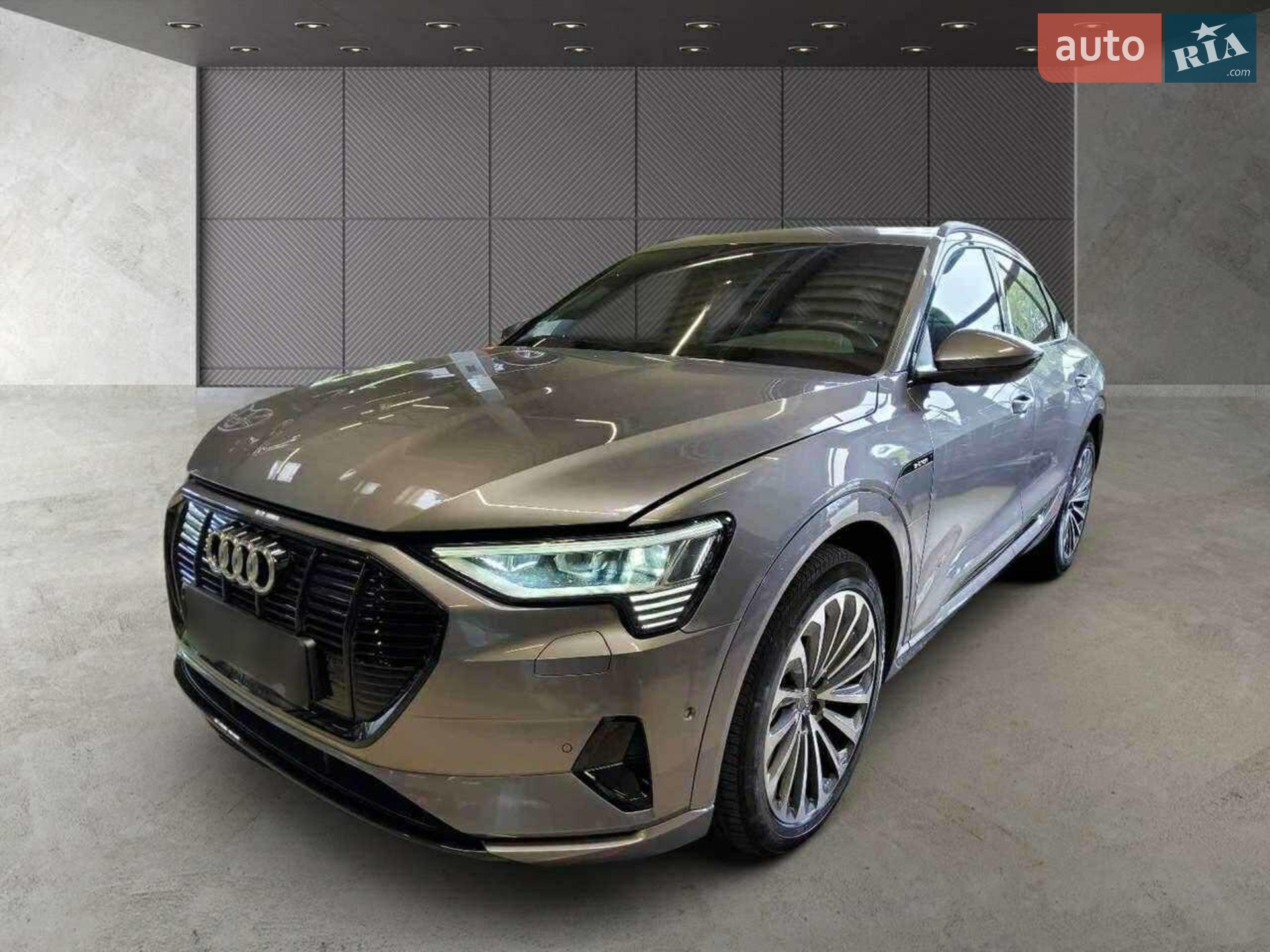2020 Audi e-tron Sportback - мініатюра 2