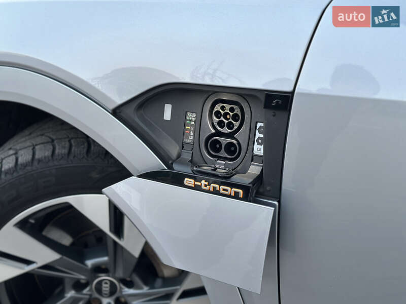 Внедорожник / Кроссовер Audi e-tron Sportback 2021 в Ровно