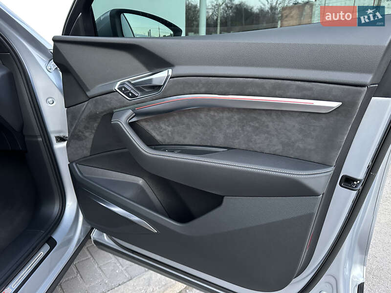 Внедорожник / Кроссовер Audi e-tron Sportback 2021 в Ровно